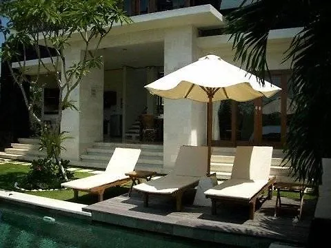 Villa Salvatore Ungasan  2*, Ungasan (Bali)